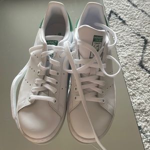 Never worn adidas sneakers size 7.5 (us)